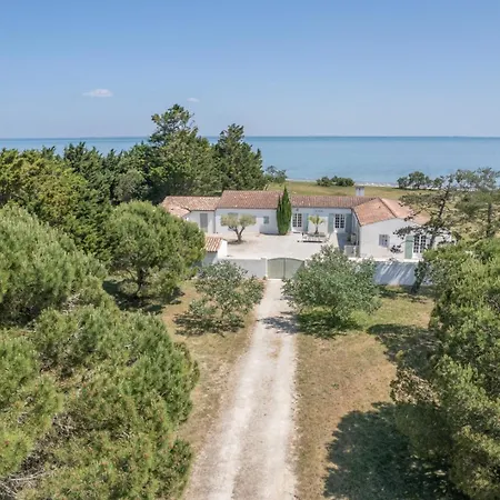 Le Clos Du Pertuis Villa