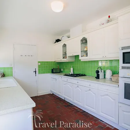 Le Clos Du Pertuis * La Flotte