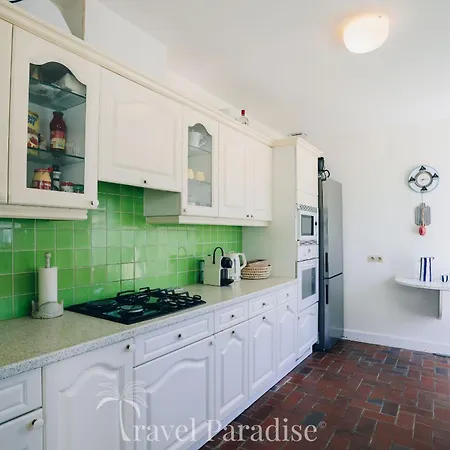 Le Clos Du Pertuis Villa